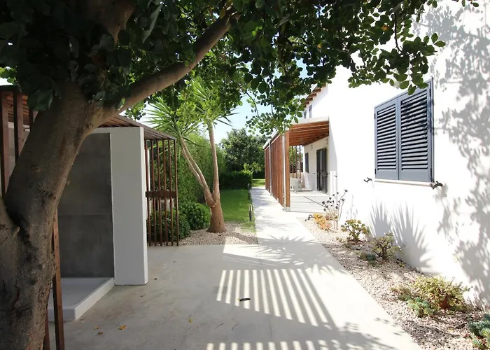Coral Vicino Al Mare Fontane Bianche